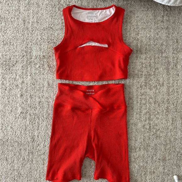 Year of Ours Vibrant Red Ribbed Activewear Set - Picture 1 of 3